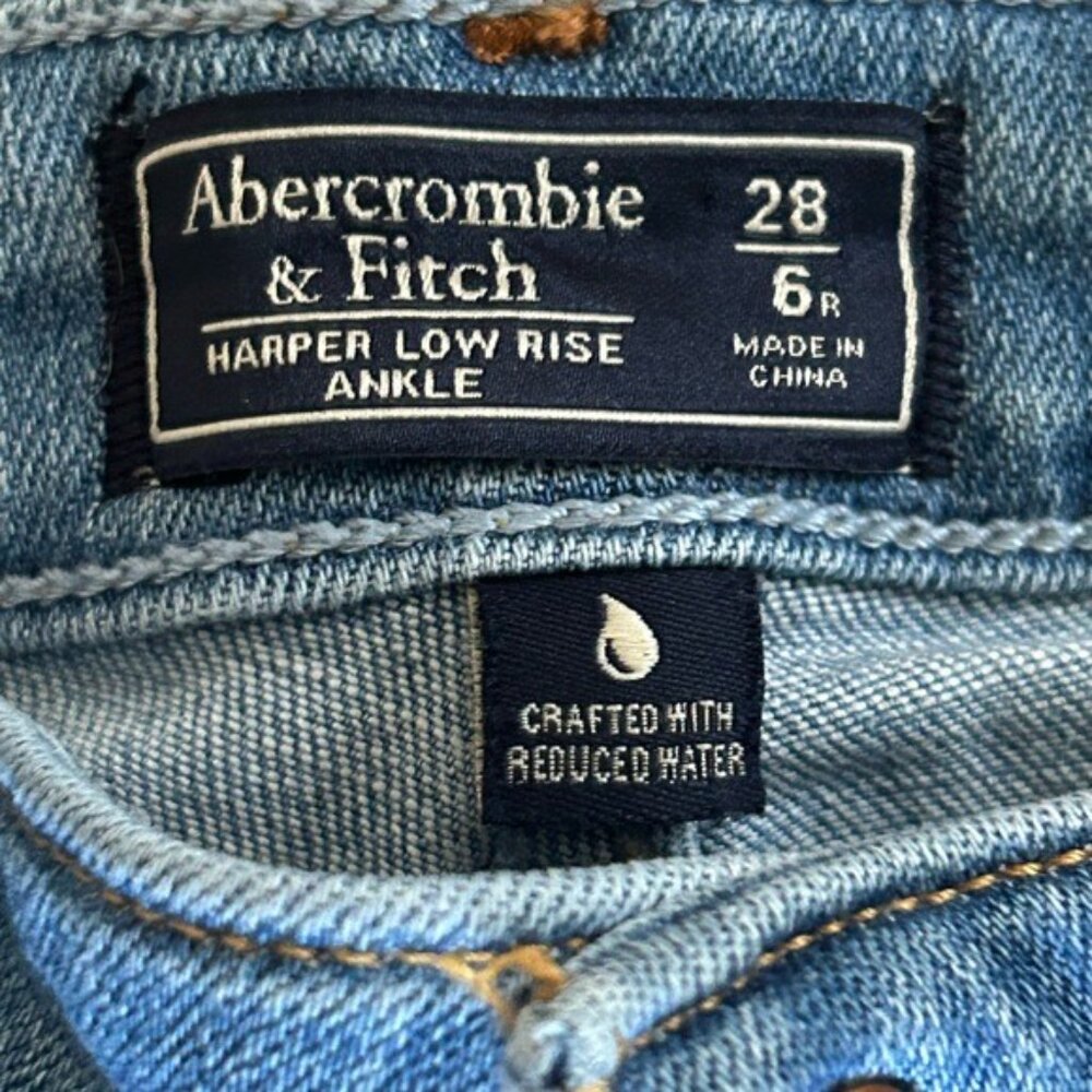 Abercrombie & Fitch Harper Low Rise Ankle Embroidered Distressed Jeans Sz 28/6 - Picture 8 of 16